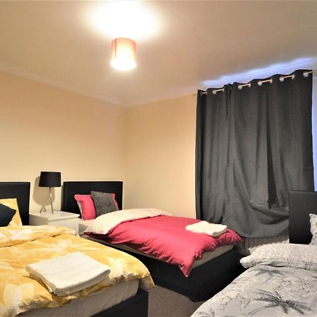 London Zone 2 Lovely 4 Bedroom Apartment - 3 Trowbridge Road Esterno foto