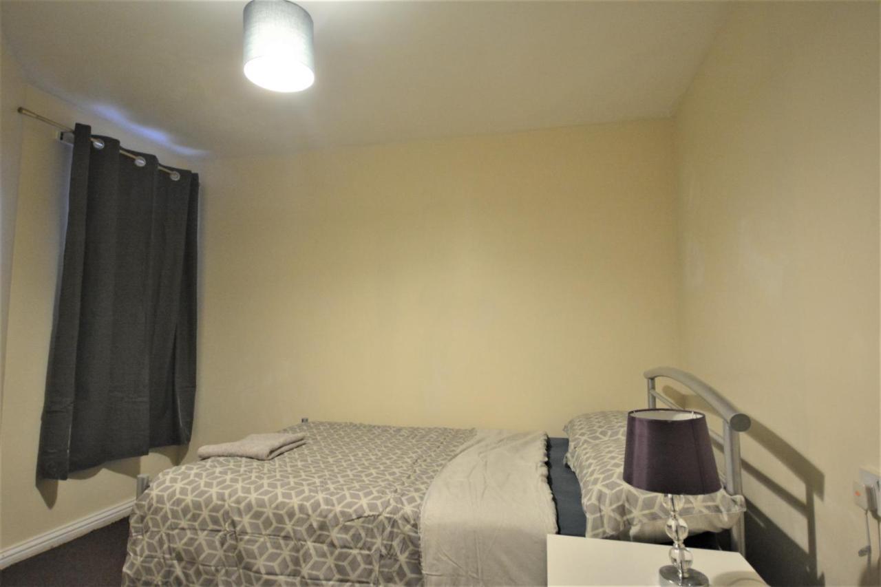 London Zone 2 Lovely 4 Bedroom Apartment - 3 Trowbridge Road Esterno foto