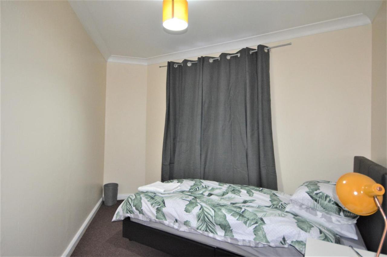 London Zone 2 Lovely 4 Bedroom Apartment - 3 Trowbridge Road Esterno foto